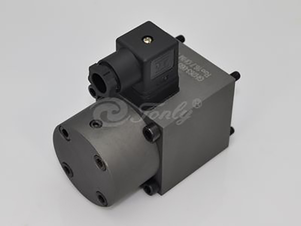 GP61 Proporcionální solenoid pro hydrauliku